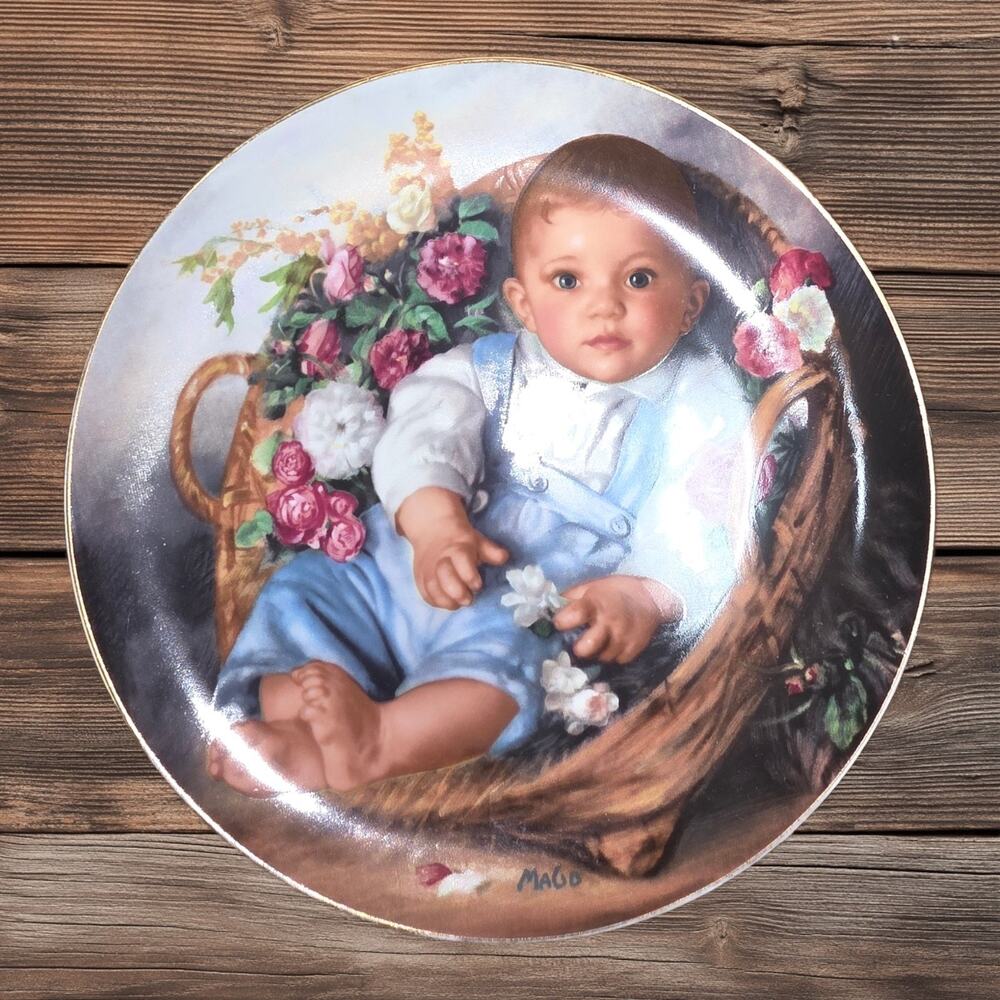 Vintage 1988 Sebastian Collector Plate Maurizio Goracci